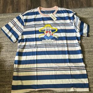 Boxlunch Sailor Moon Tshirt